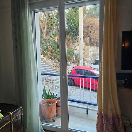 Urban By The Sea Apartment Пирея Екстериор снимка