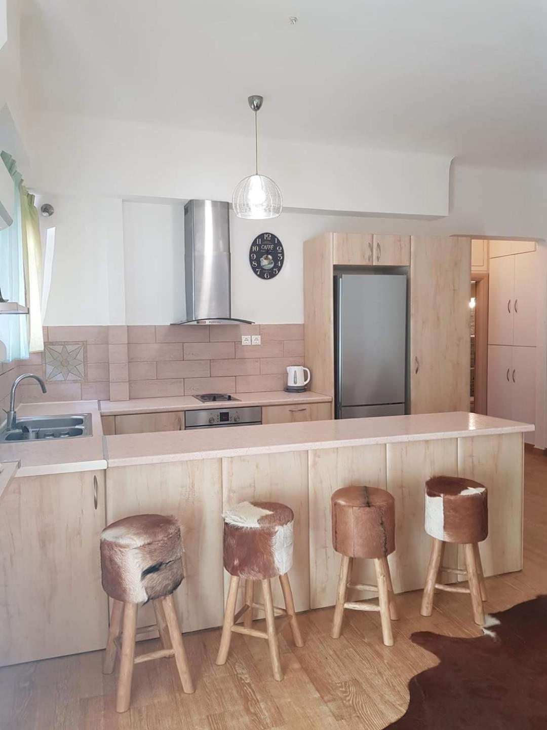 Urban By The Sea Apartment Пирея Екстериор снимка