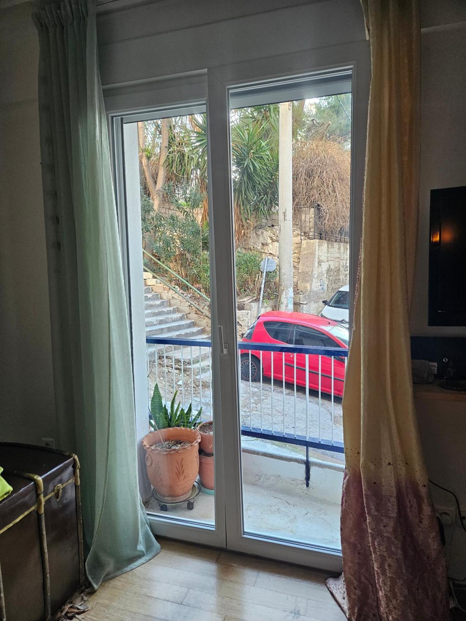 Urban By The Sea Apartment Пирея Екстериор снимка